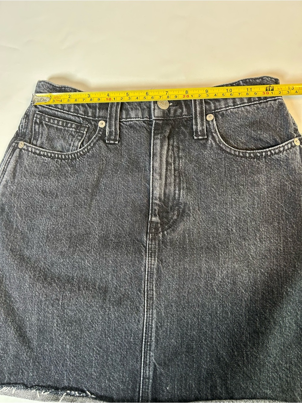 Madewell Black Wash Denim Mini Skirt size 26 raw hem high rise jean skirt - Picture 7 of 10